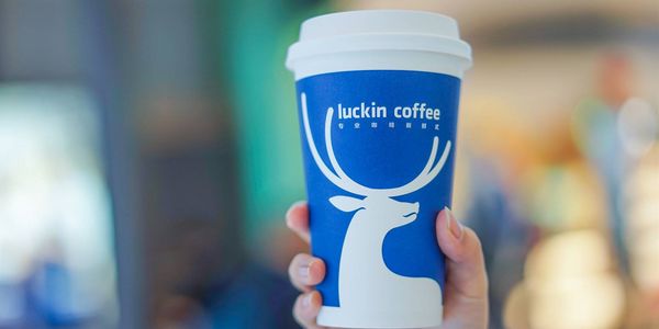 润滑油包装设计.jpg 品牌命名的【加减乘除】:乘法跨界