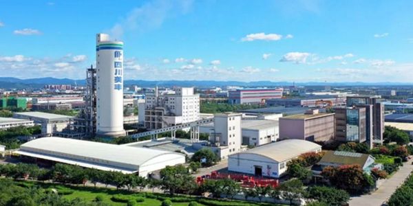 美丰加蓝车用尿素溶液.jpg 一个年销亿元的OEM品牌,是如何选择润滑油代工厂的